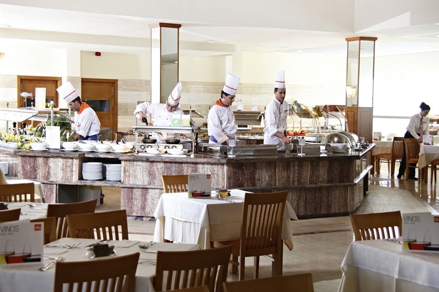 Zafiro Menorca Aparthotel